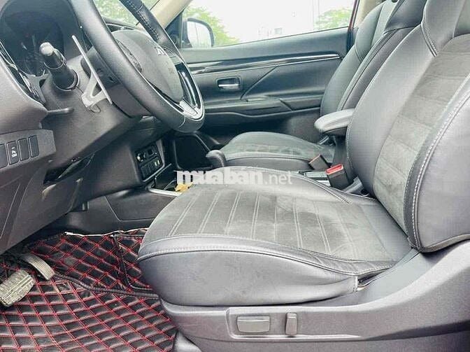 Mitsubishi Outlander 2022 2.0 CVT hơn 5 vạn km!