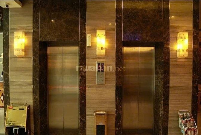 Bán khách sạn Nguyễn Trãi Quận 1, 235m², 1 hầm 8 tầng, giá 270 tỷ