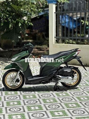 Click125 nhập Thái 2017 kèm biển đấu giá
