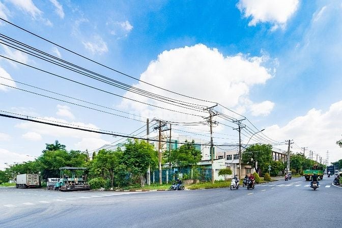 Chính chủ gửi bán gấp nhà xưởng MT trong khu công nghiệp Vĩnh Lộc 