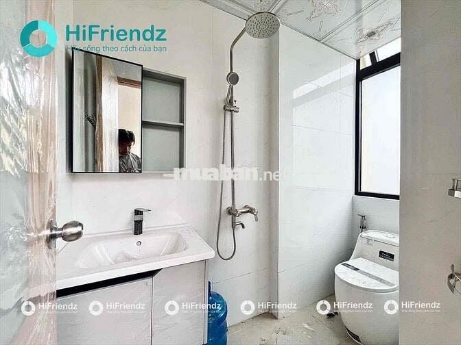 CHO THUÊ CĂN HỘ CÓ BAN CÔNG RỘNG Ở GẦN QUẬN 1 BÌNH THẠNH FULL NỘI THẤT