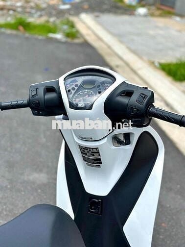 SH mà giá chỉ bằng chiếc AB ae ơiiiiii