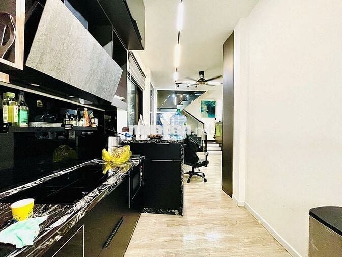 BIỆT THỰ HXH TÔ HIẾN THÀNH | 7X10 NỞ HẬU KHU VIP 240M2 4 TẦNG