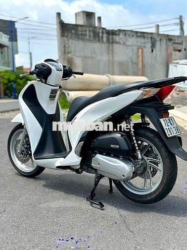 SH mà giá chỉ bằng chiếc AB ae ơiiiiii