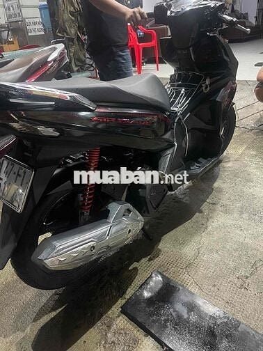 cần bán lại xe Air Blade đời 2019 bản đen nhám.