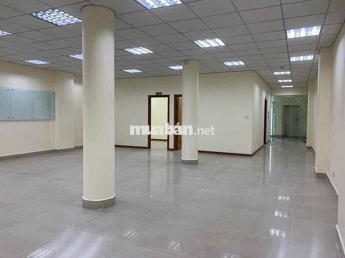 o thuê Mặt bằng làm văn phòng kinh doanh tầng 1 tòa nhà lớn