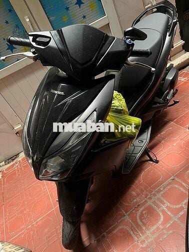 nhà có việc cần tiền mình cần bán lại xe ab 2015