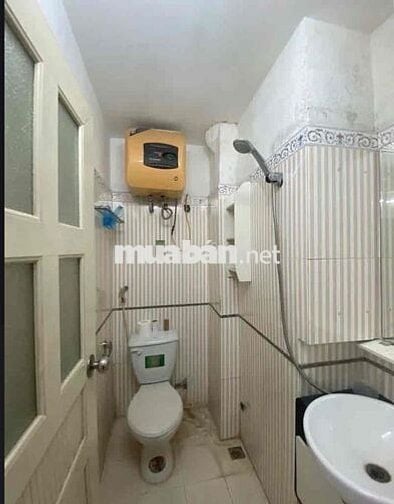 Bán nhà riêng tại Kim Mã, 187 triệu/m2, 15m2, 2PN, 2WC, 4 tầng
