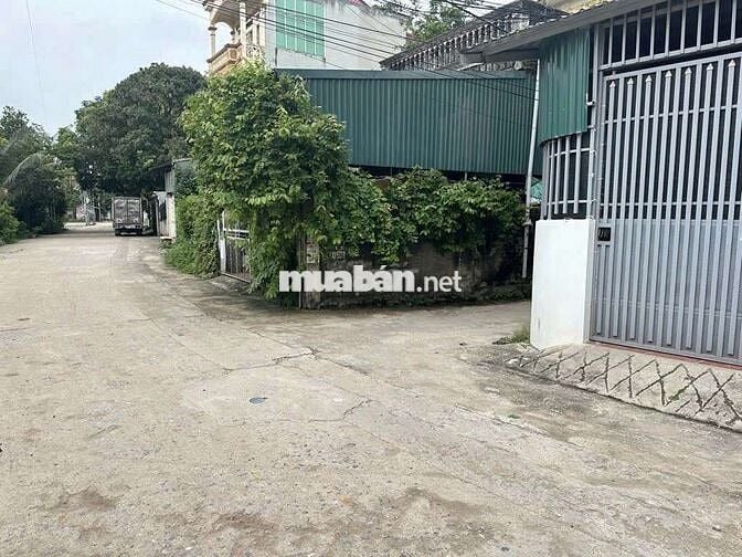 Đất 50m, nhà 1 tầng ,mặt 5m,dài 10, đường trước rộng 6m 2 ô tô tránh