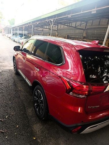 Xe gia đình cần bán Outlander 2022 2.0CVT