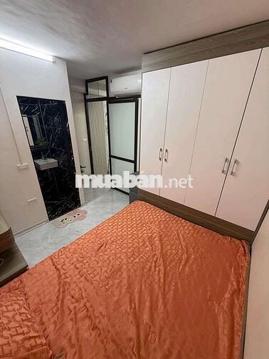 Bán tập thể tầng 1 - Phố Kim Mã - Gần Lotte Kim Mã - Giá 3.75 tỷ.
