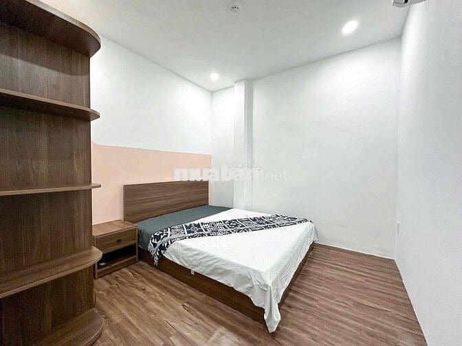 2PN BAN CÔNG, MẶT TIỀN TRẦN HƯNG ĐẠO QUẬN 5, GẦN CẦU NGUYỄN VĂN CỪ Q1