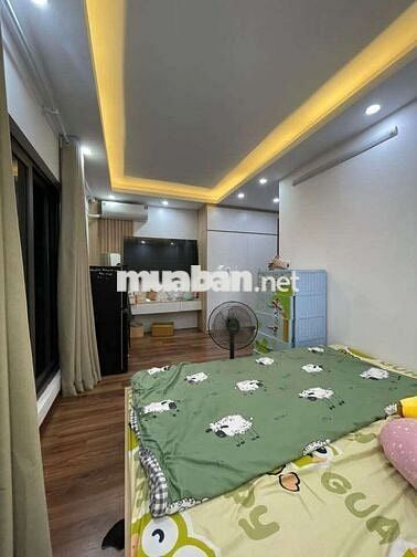 Hai Bà Trưng, diện tích 35m2, 5 tầng thang máy, mặt tiền 5,5m