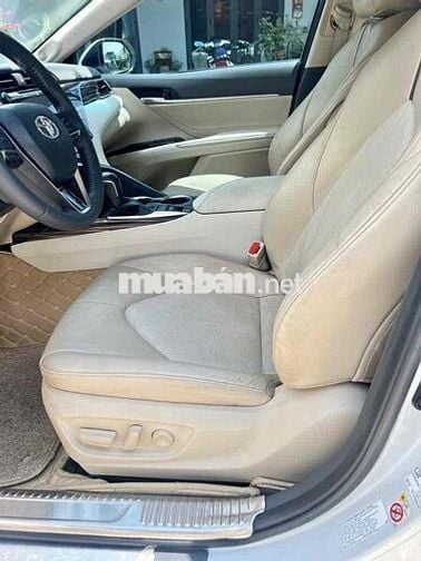 Toyota Camry 2021 2.5Q - 61000 km