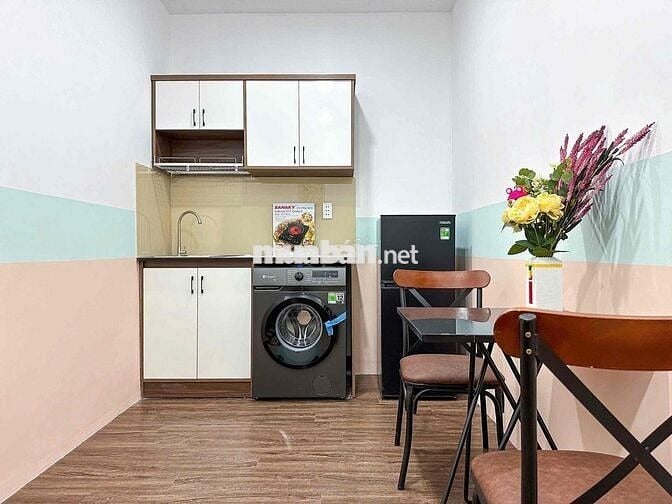 2PN BAN CÔNG, MẶT TIỀN TRẦN HƯNG ĐẠO QUẬN 5, GẦN CẦU NGUYỄN VĂN CỪ Q1