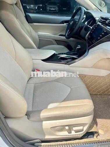 Toyota Camry 2021 2.5Q - 61000 km