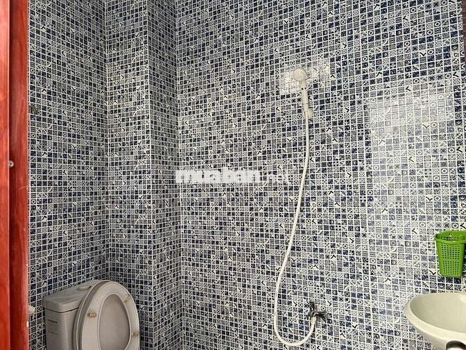 Cho thuê nhà mặt tiền đường lớn 20m,1 trệt 1 lầu dt 4×20 có 3pn,2wc