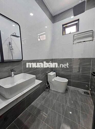 Hạ Giá Bán Gấp Nhà Mặt Tiền Mới Xây Ngay Trung Tâm Thủ Dầu Một