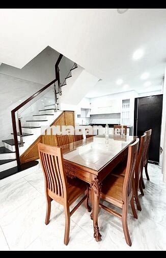 LÔ Góc 2 MT, 56m2, 4pn, Full nội thất, HXH, TT Q7, chỉ 10,8 tỷ