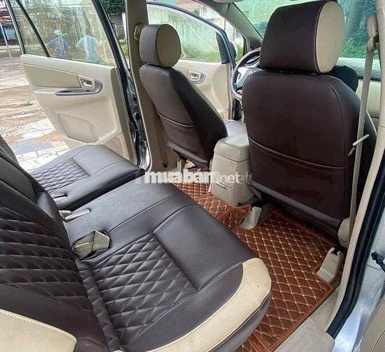 Toyota Innova 2016 2.0E sạch đẹp fun đồ chơi