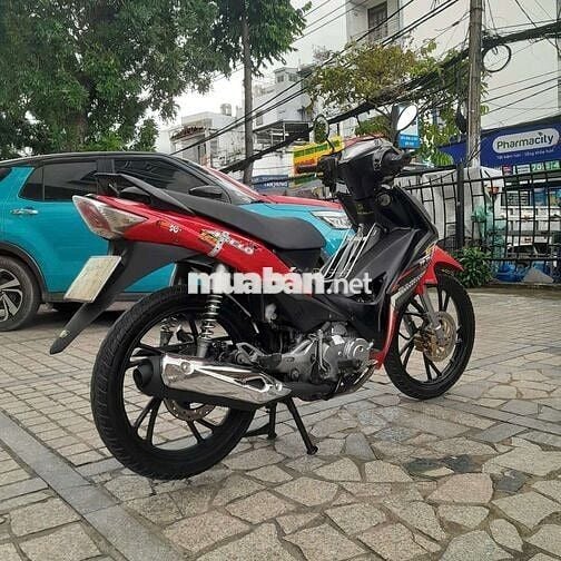 Xe suzuki Axelo 2015