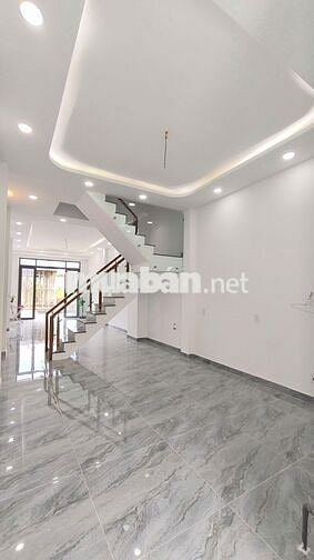 Hàng hiếm còn sót lại 1 căn 2 lầu chỉ 2.2tỷ tại Bình Dương dtsd 240m2
