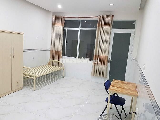 154/17 Cho thuê phòng đẹp, ban cong toilet riêng 27m2 P15 TB