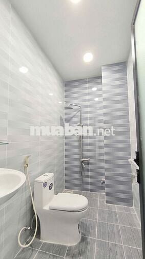 Hàng hiếm còn sót lại 1 căn 2 lầu chỉ 2.2tỷ tại Bình Dương dtsd 240m2