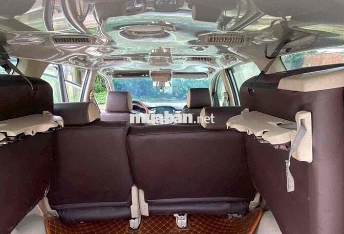 Toyota Innova 2016 2.0E sạch đẹp fun đồ chơi