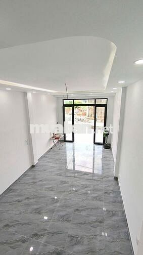 Hàng hiếm còn sót lại 1 căn 2 lầu chỉ 2.2tỷ tại Bình Dương dtsd 240m2