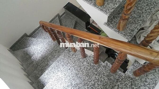154/17 Cho thuê phòng đẹp, ban cong toilet riêng 27m2 P15 TB