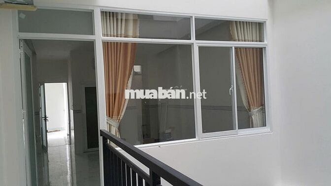 154/17 Cho thuê phòng đẹp, ban cong toilet riêng 27m2 P15 TB