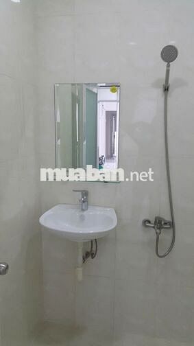 154/17 Cho thuê phòng đẹp, ban cong toilet riêng 27m2 P15 TB