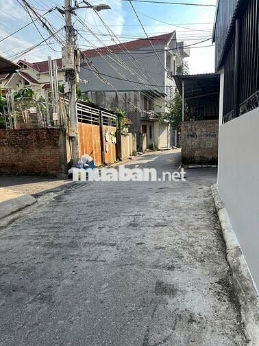 Nhà 92m2 trục chính ngõ trải nhựa Thuận Tốn, Đa Tốn, Gia Lâm 75tr/m2