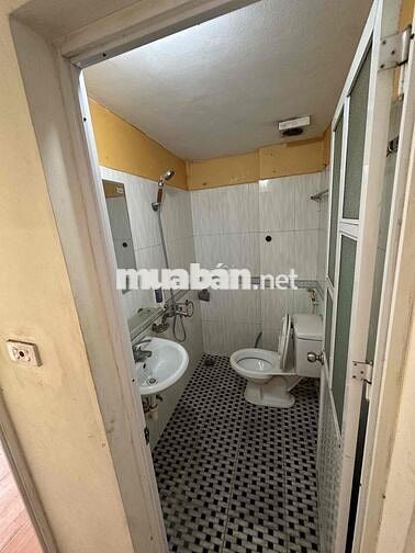 CẦN BÁN NHÀ 4 TẦNG MẶT PHỐ BẮC CẦU . 4 PHÒNG NGỦ VIEW THOÁNG CỔ LOA