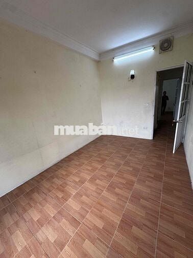 CẦN BÁN NHÀ 4 TẦNG MẶT PHỐ BẮC CẦU . 4 PHÒNG NGỦ VIEW THOÁNG CỔ LOA
