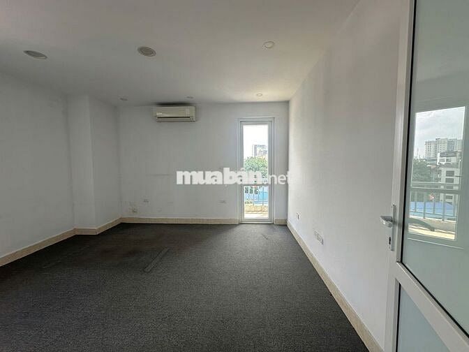 🏢 Cho thuê văn phòng Đội Cấn | Tầng 6 & 8 – DT 45m² & 85m² – từ 10t