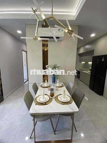 Cần bán căn hộ 2 phòng ngủ 72m2 view đẹp