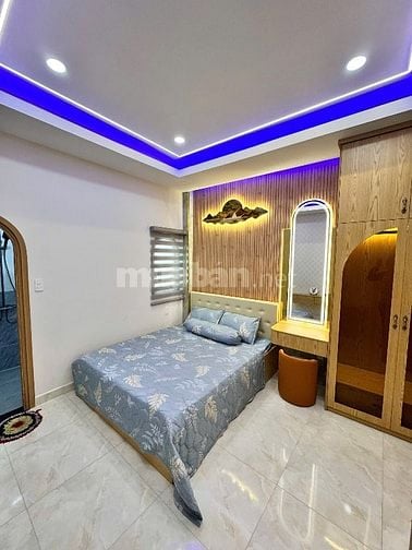 Hẻm xe hơi Hoàng Văn Thụ,Nhà Mới 4Tầng,4PN,Cách mặt tiền 1 căn nhà 