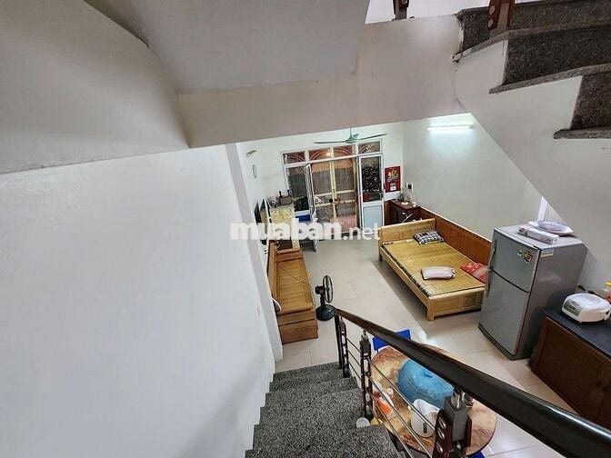 [CHÍNH CHỦ] - Bán nhà khu Ngọc Thụy, giá 6,6 tỷ, nhà dân xây về ở ngay