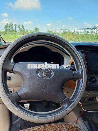 Toyota Innova 2011 G - chạy 250000 km