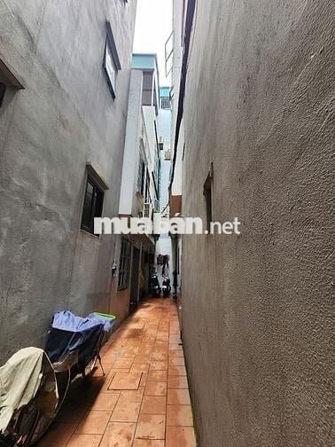 [CHÍNH CHỦ] - Bán nhà khu Ngọc Thụy, giá 6,6 tỷ, nhà dân xây về ở ngay