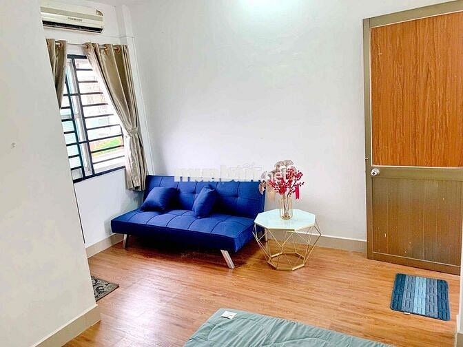 Cho thuê PENTHOUSE 1 Phòng ngủ rộng nguyên tầng ngay chợ Tân Mỹ