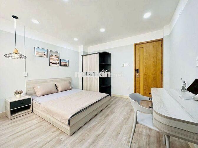 STUDIO cửa sổ thoáng ngay Ngả Tư Nguyễn Xí - Nơ Trang Long