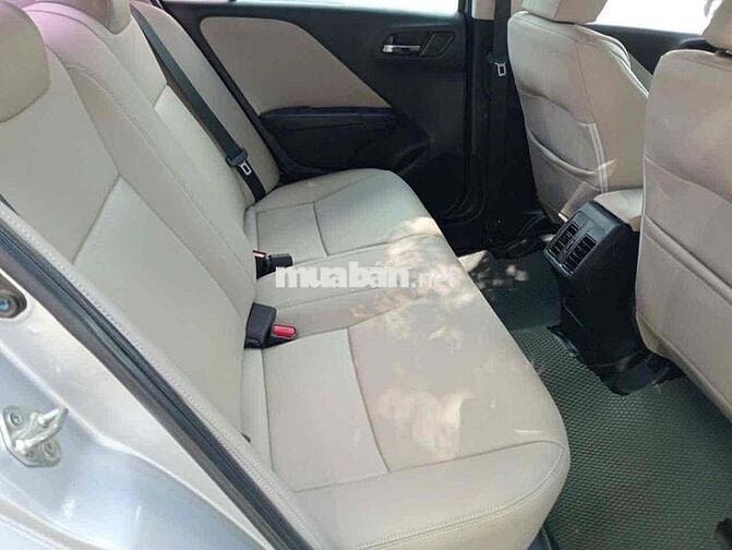 Honda City 2016 1.5 CVT - 180000 km