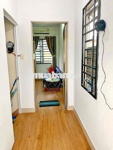 Cho thuê PENTHOUSE 1 Phòng ngủ rộng nguyên tầng ngay chợ Tân Mỹ