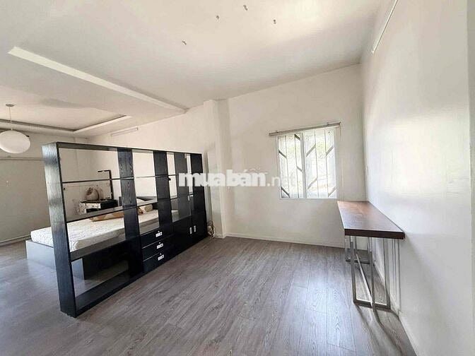 Sân Vườn - 2PN Lớn - Đường Cách Mạng Tháng Tám