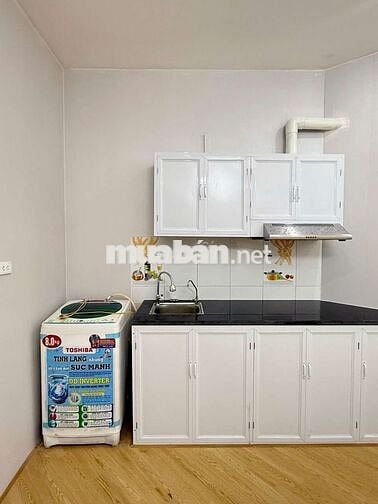 Bán căn hộ chung cư Trịnh Văn Bô 2 ngủ oto đỗ hầm mặt phố