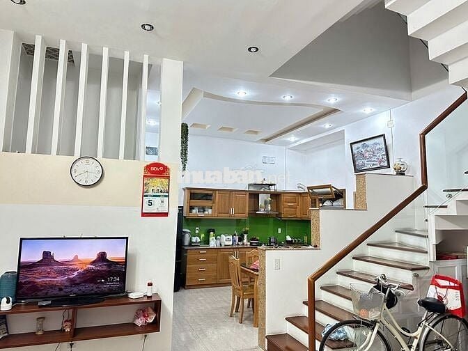 Bán nhà riêng 3 tầng 71.2 m2, mặt tiền Thanh Long, Hải Châu, Đà Nẵng