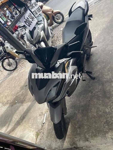 Winner V4 zin nguyen mẫu ! bao giấy tờ !